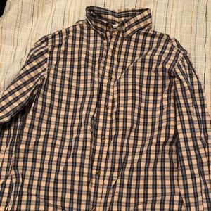 Dress shirt/oxford/button down